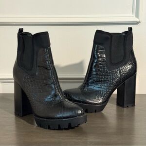 Charles David Grady Black Heeled Boots Size 8